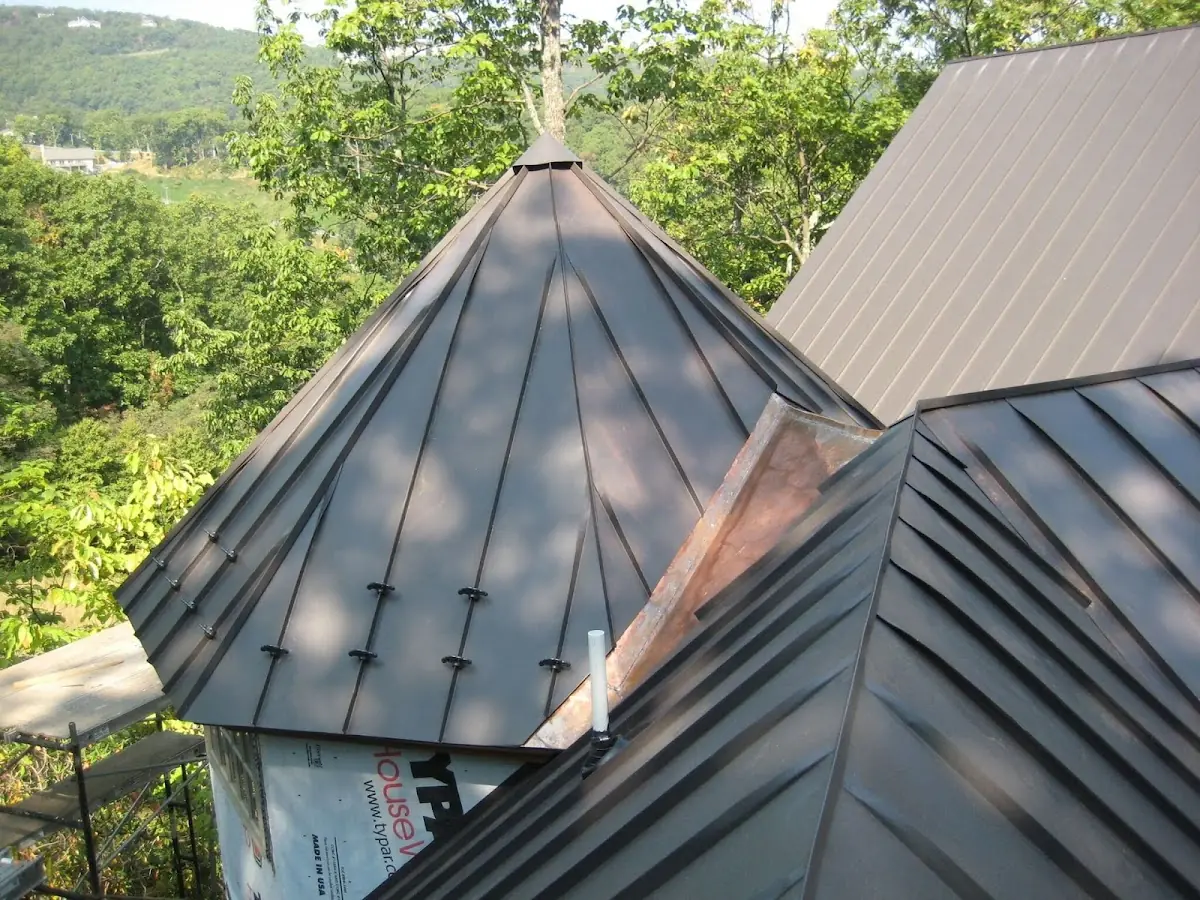 Professional Roof Tarp Installation by Craftsman Roofing in America